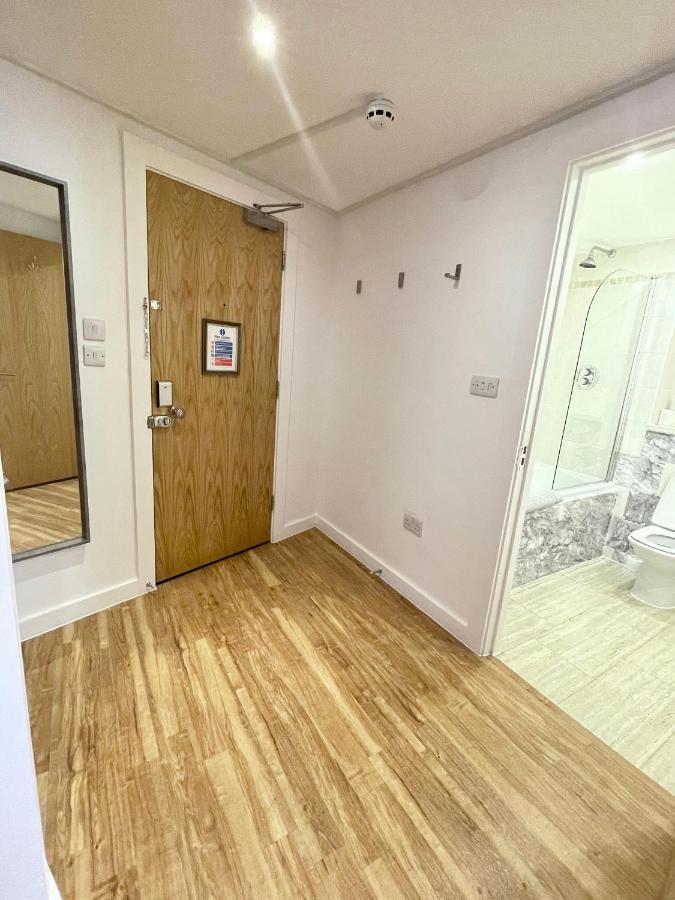 Two Bedrooms Flat - Centre *
